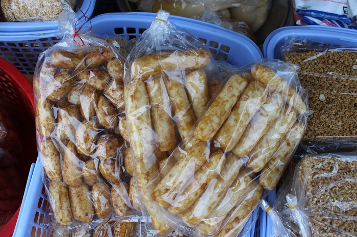 Bánh phồng đặc sản Lạng Sơn được đóng sẵn theo túi