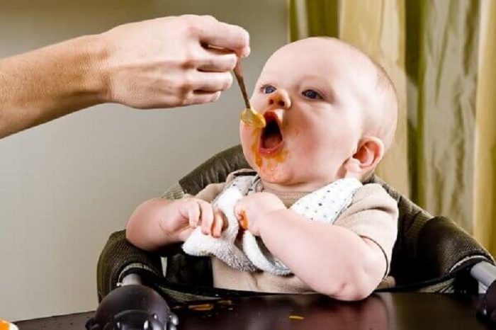 Trẻ từ 8 tháng tuổi đã có thể ăn nước mắm
